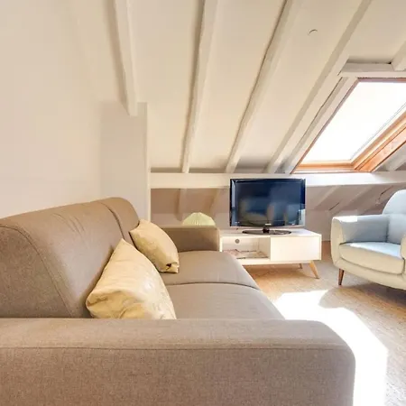 Cosy Modern 1 Bedroom In Central * Lisbon