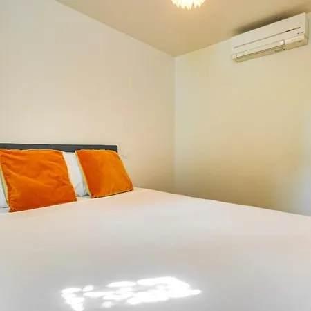 Cosy Modern 1 Bedroom In Central * Lisbon