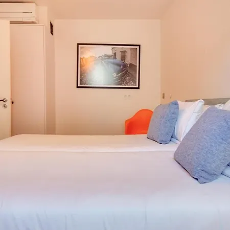 Cosy Modern 1 Bedroom In Central Lisbon